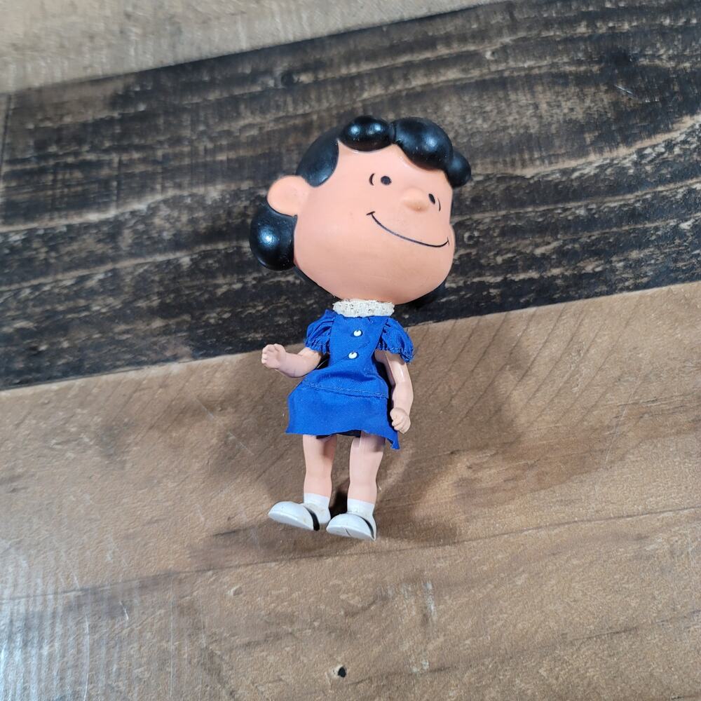 Vintage 1967/68 Lucy From Peanuts Mattel 5" Doll Figure